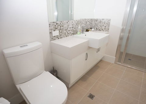 Yaran Suites - Tourism Guide 5