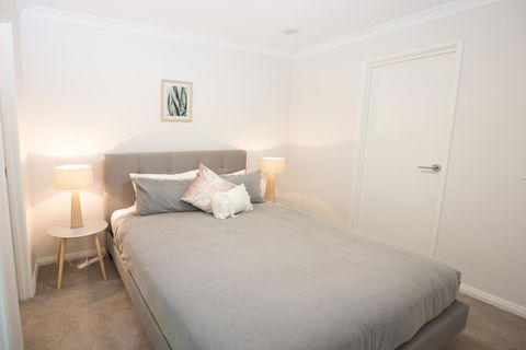 Yaran Suites - Tourism Guide 8