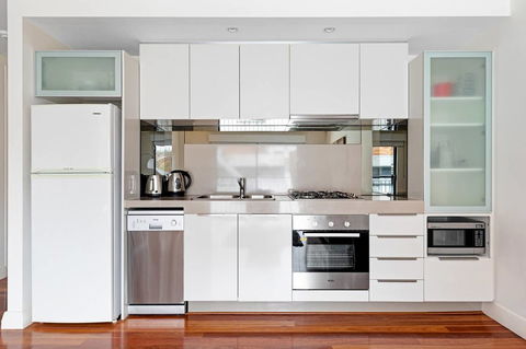 Parklane Apartments - Travel Search 41