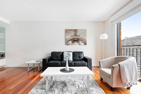 Parklane Apartments - Travel Search 0