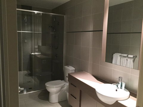 Parklane Apartments - Travel Search 18