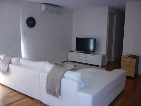 Parklane Apartments - Travel Search 29