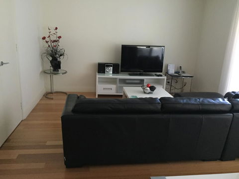 Parklane Apartments - Travel Search 16