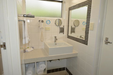 Country Comfort Amity Motel - Tourism Guide 23