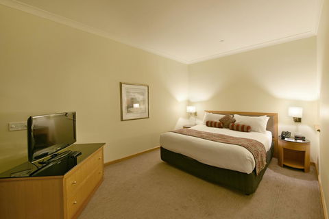 Duxton Hotel Perth - Tourism Guide 10