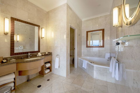 Duxton Hotel Perth - Tourism Guide 14