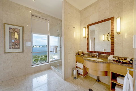 Duxton Hotel Perth - Tourism Guide 13