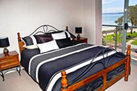 Boardwalk By The Beach - Tourism Guide 9