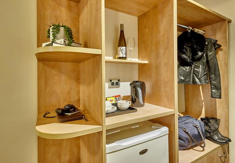 Ibis Perth - Travel Agents 9