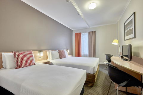 Ibis Perth - Travel Agents 7