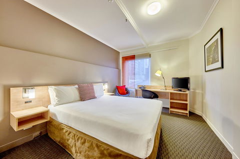 Ibis Perth - Travel Agents 15