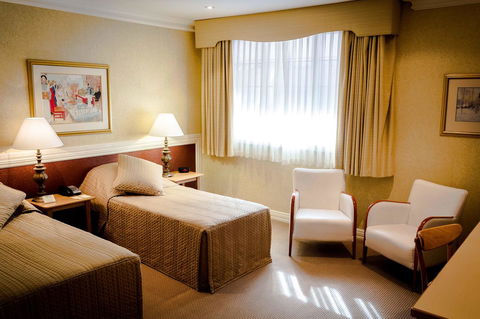 European Hotel - Travel Agents 31