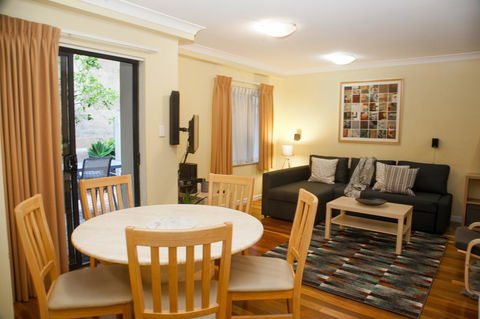 Perth Short Stays - Travel Agents 13
