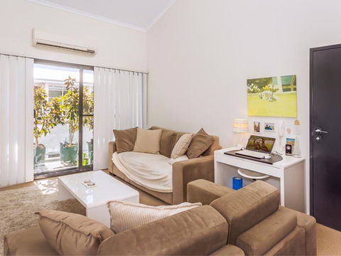 Home Apartment - Perth City Centre - Free WiFi - Travel Agents 0