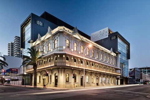 The Melbourne Hotel - Travel Agents 0