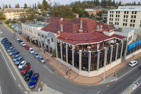 Ocean Beach Hotel - Tourism Guide 3