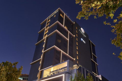 Doubletree By Hilton Perth Northbridge - Travel Search 5