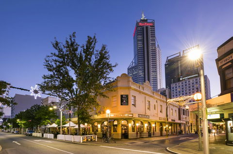 Nightcap At Belgian Beer Cafe - Travel Agents 22