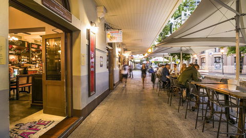 Nightcap At Belgian Beer Cafe - Travel Agents 23
