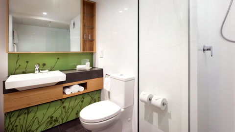 Holiday Inn Perth City Centre, An IHG Hotel - Travel Agents 3