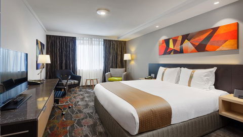 Holiday Inn Perth City Centre, An IHG Hotel - Travel Agents 1