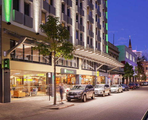Holiday Inn Perth City Centre, An IHG Hotel - Travel Agents 10