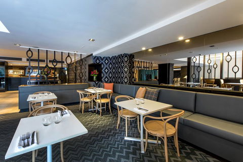 Oaks Perth Hotel - Travel Agents 41