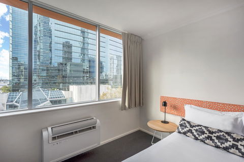 Oaks Perth Hotel - Travel Agents 6