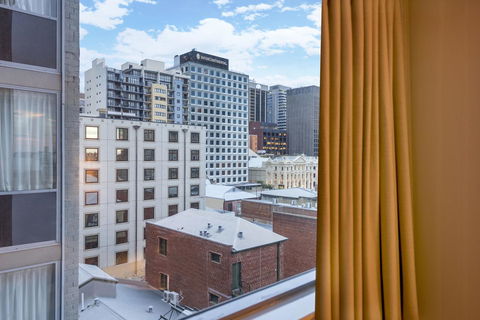 Oaks Perth Hotel - Travel Agents 16
