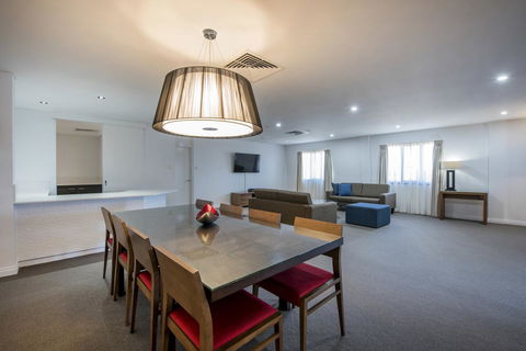Mantra On Hay Perth - Travel Agents 16