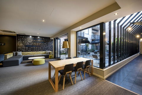 Mantra On Hay Perth - Travel Agents 9