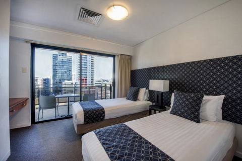Mantra On Hay Perth - Travel Agents 13