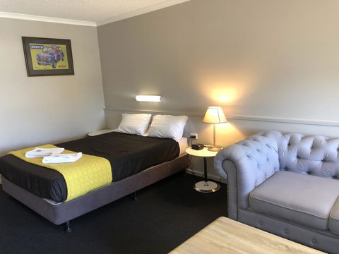 Dog Rock Motel - Tourism Guide 27