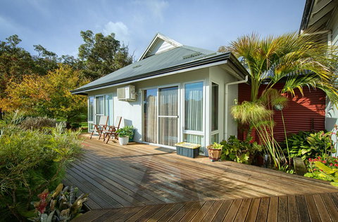 Glenelg On King Bed & Breakfast - Travel Agents 7