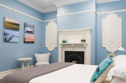 Blue Door Apartments - Travel Agents 5