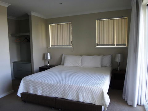 Mandurah Quay Resort - Tourism Guide 4