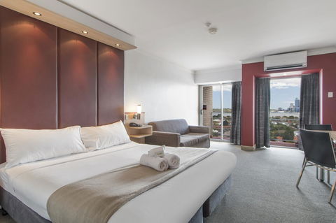 Metro Hotel Perth - Tourism Guide 0