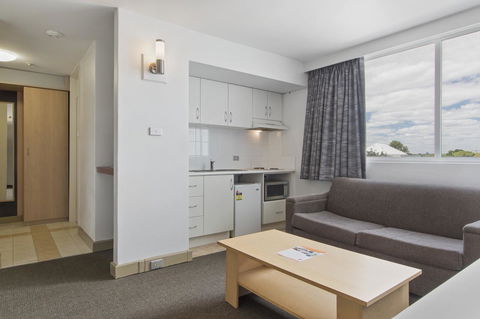 Metro Hotel Perth - Tourism Guide 26