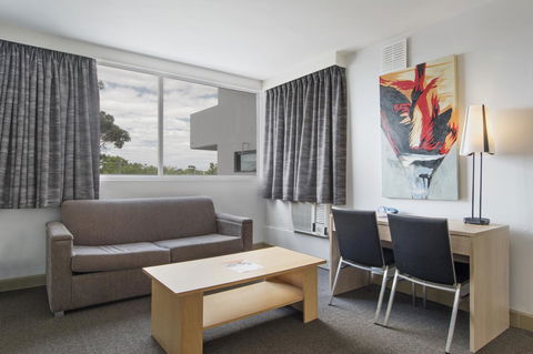 Metro Hotel Perth - Tourism Guide 25