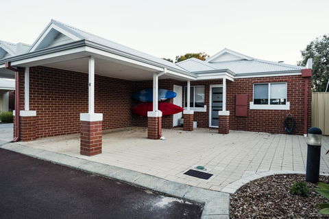 FortyTwo - Oceanside Retreat Busselton - Travel Agents 4