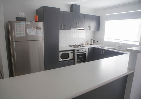 FortyTwo - Oceanside Retreat Busselton - Travel Agents 42