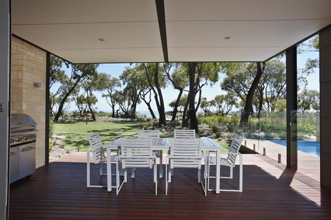 Aqua Resort Busselton - Travel Agents 10