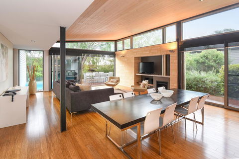 Aqua Resort Busselton - Travel Agents 1