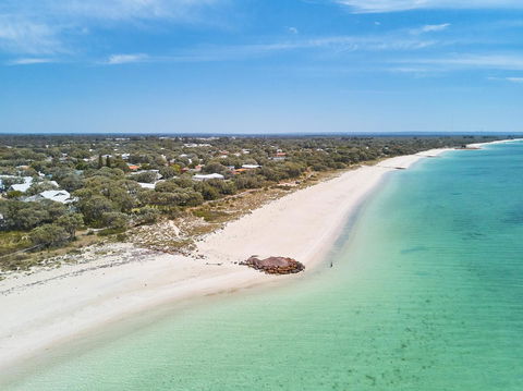 Cape View Beach Resort - Travel Agents 9