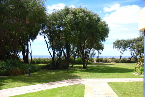 Cape View Beach Resort - Travel Agents 43
