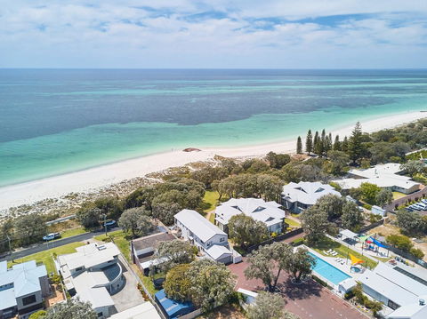 Cape View Beach Resort - Travel Agents 0