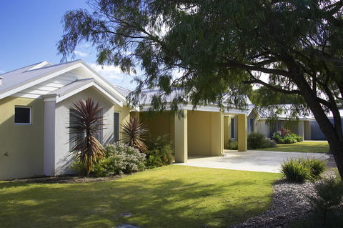 Cape View Beach Resort - Travel Agents 30