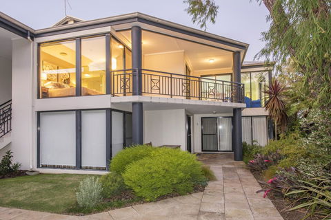 Cape View Beach Resort - Travel Agents 34