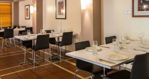 The Continental Hotel - Travel Agents 10