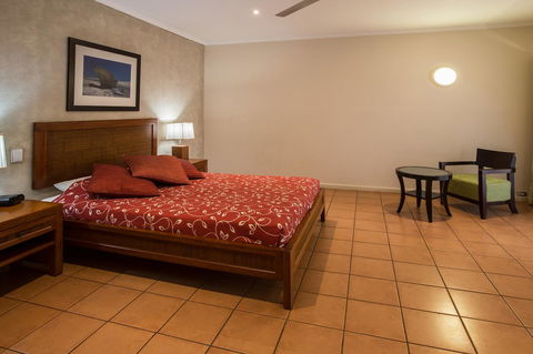 The Continental Hotel - Travel Agents 37